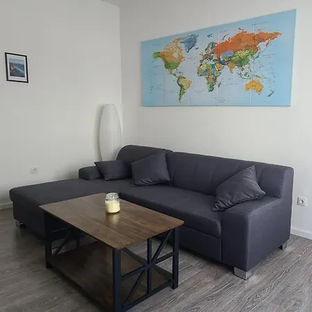 Moderne In Zentraler Lage Von Lejlighed Groß-Zimmern